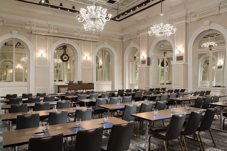 Conferences-and-Meetings-Paris-Hilton-Opera