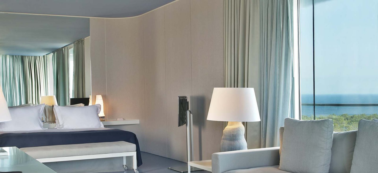 The OItavos Room Portugal Hotel