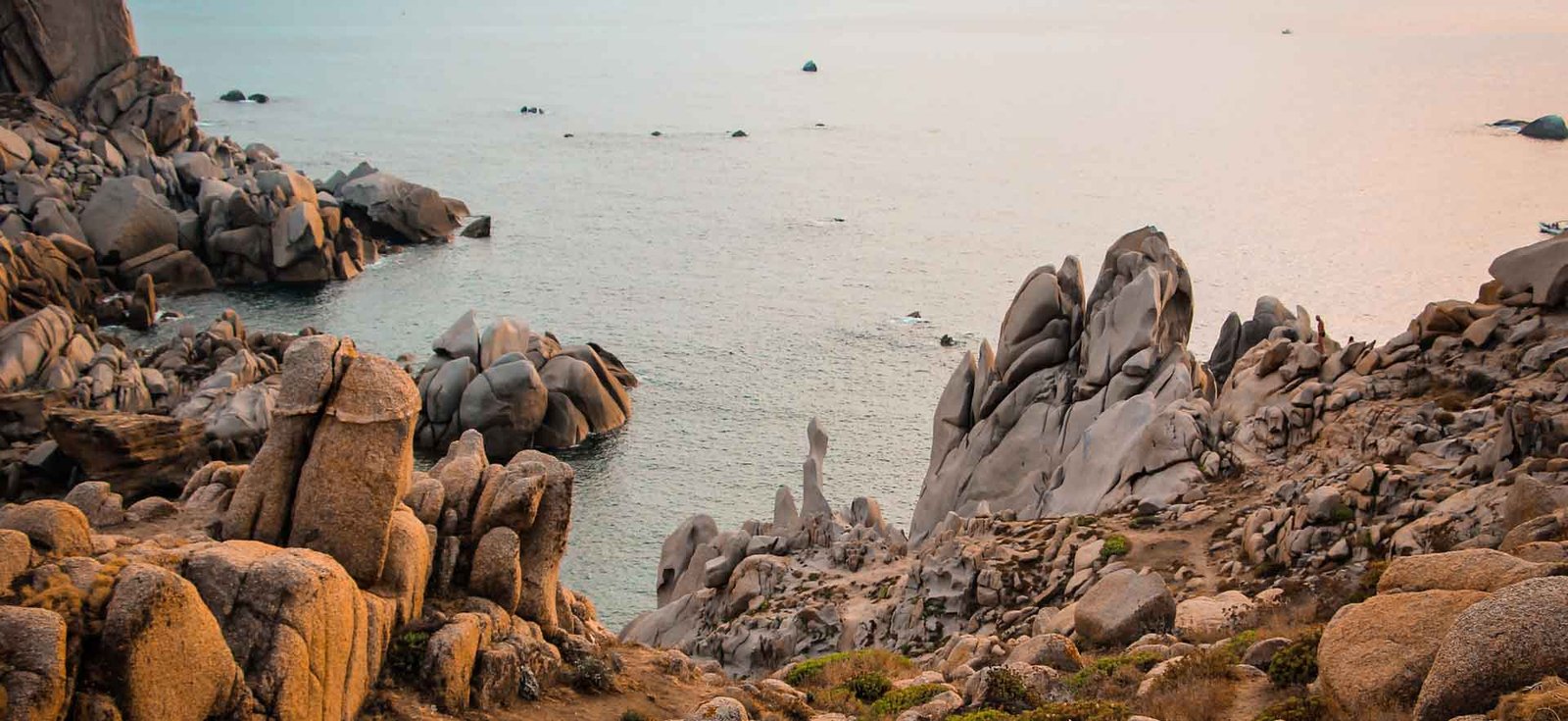 Company trip along the scenic Sardinian coast