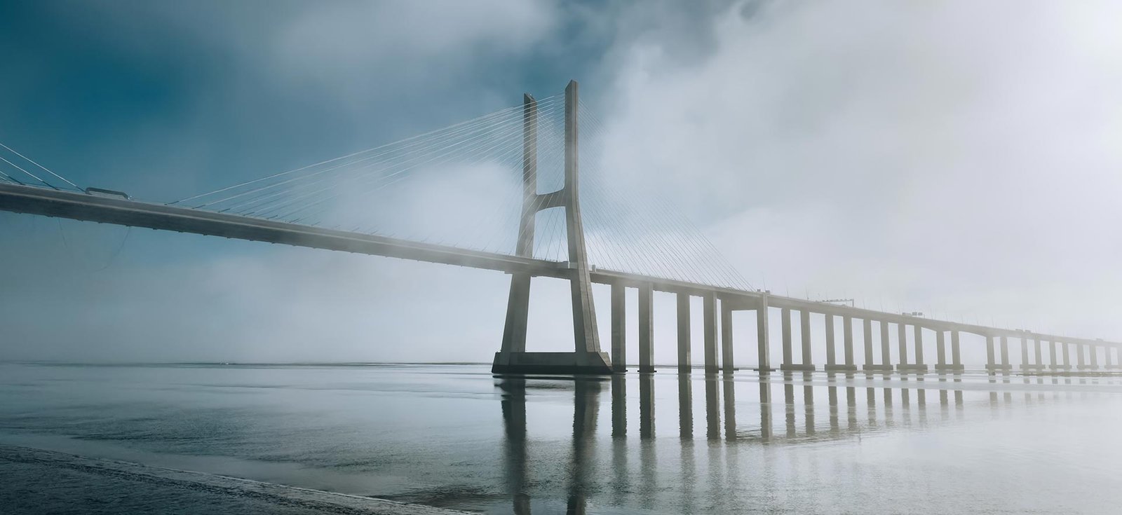 Lisbon-Company-Trip-River