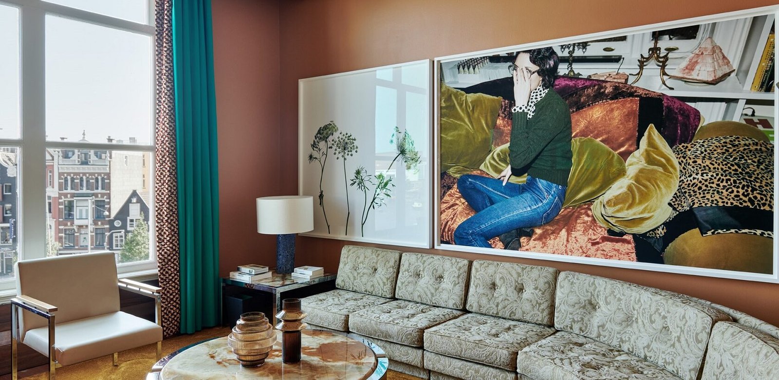 Designer-rooms-hotel-de-l'-europe-The-Ravestijn-Gallery-Suite