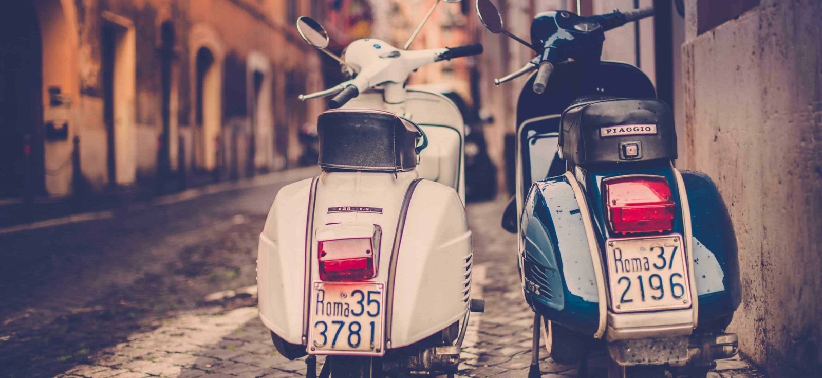 incentive-trip-in-rome-vespa-tour